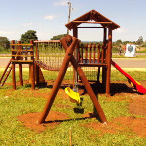 Playground em Eucalipto Tratado - Firminopólis - Fibras e Metais