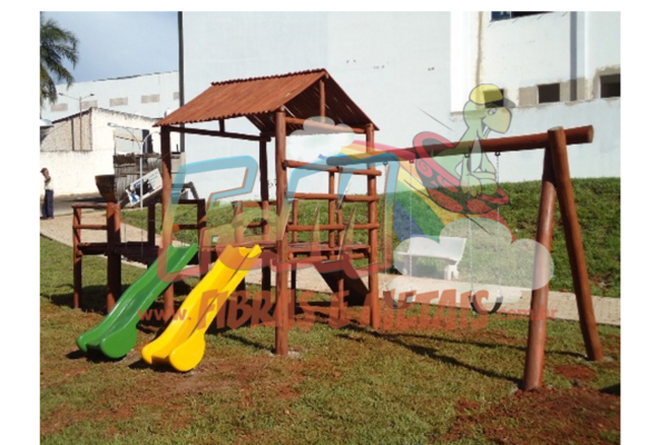 Playground em Eucalipto - Jatai - Fibras e Metais