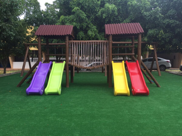 Playground em Eucalipto Tratado - Luziania - Fibras e Metais - Imagem 2